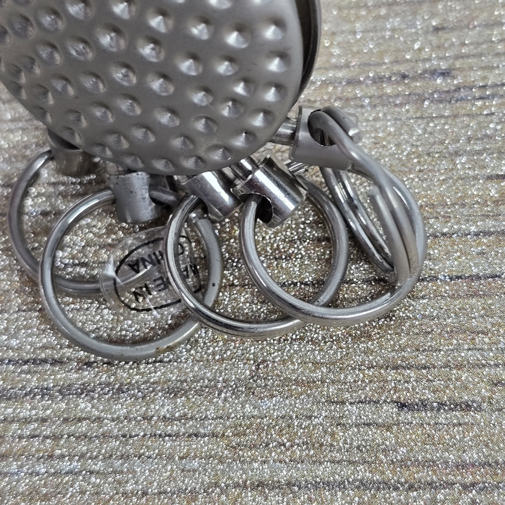 Golf Themed Keychain - Picture 13 of 14